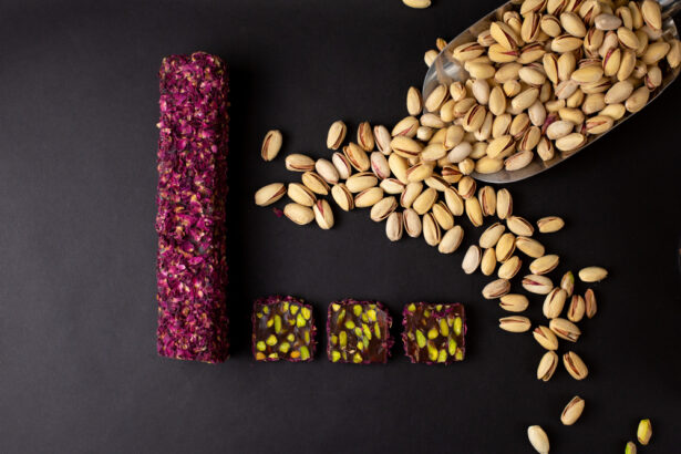 dubai-style-pistachio-dark-chocolate-bar